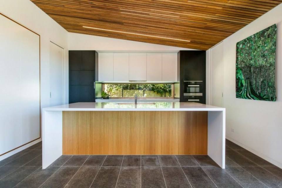 Red Hill Residence by Finnis Architects