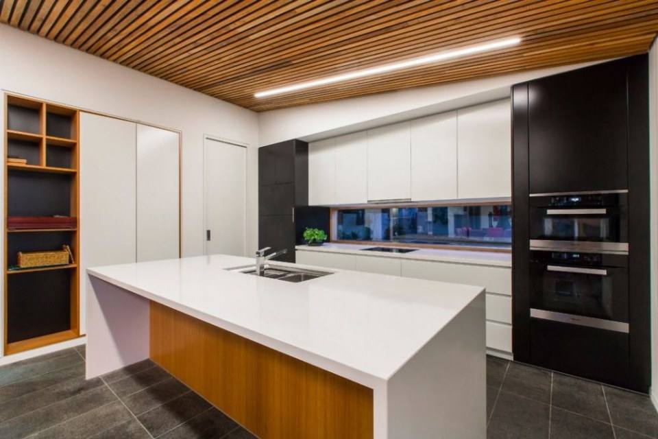 Red Hill Residence by Finnis Architects