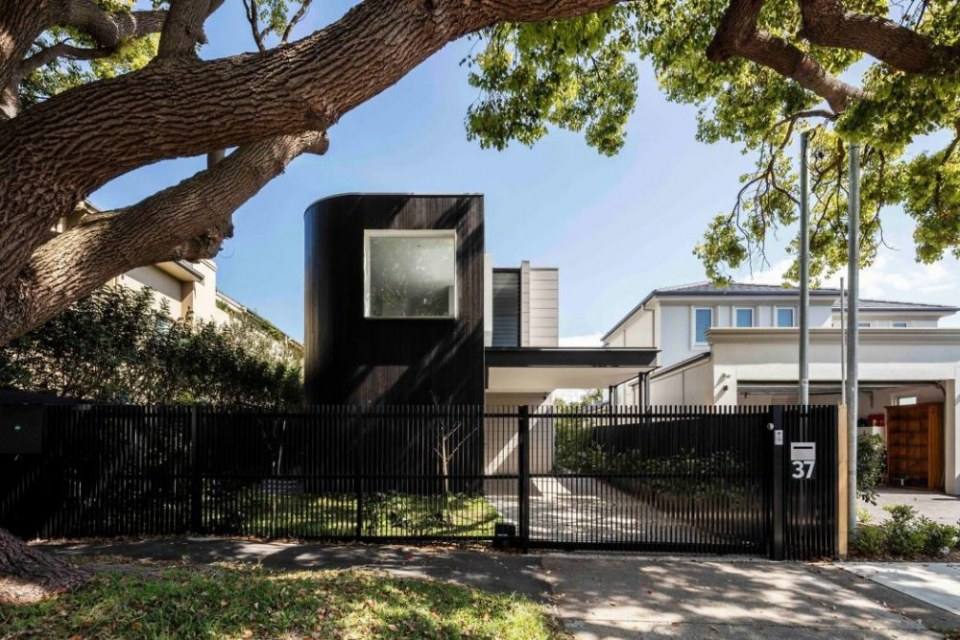 Rose Bay House by Prebuilt