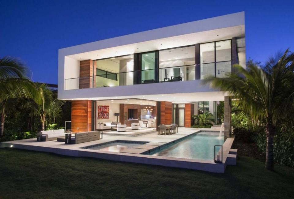 Miami Beach Island Home by Choeff Levy Fischman