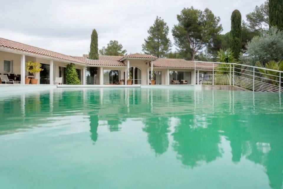 House in Aix-en-Provence by Refuge
