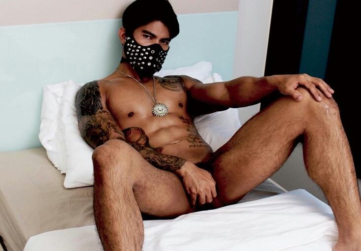 hot male 541 (18+)