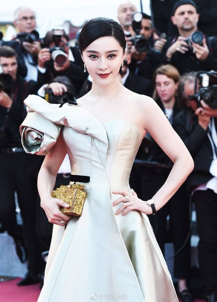 Fan Bingbing ราชินีกุหลาบมาแล้ว!!! สวย เป๊ะ ปัง สุดๆ  Day2 @Cannes Film Festival 2018