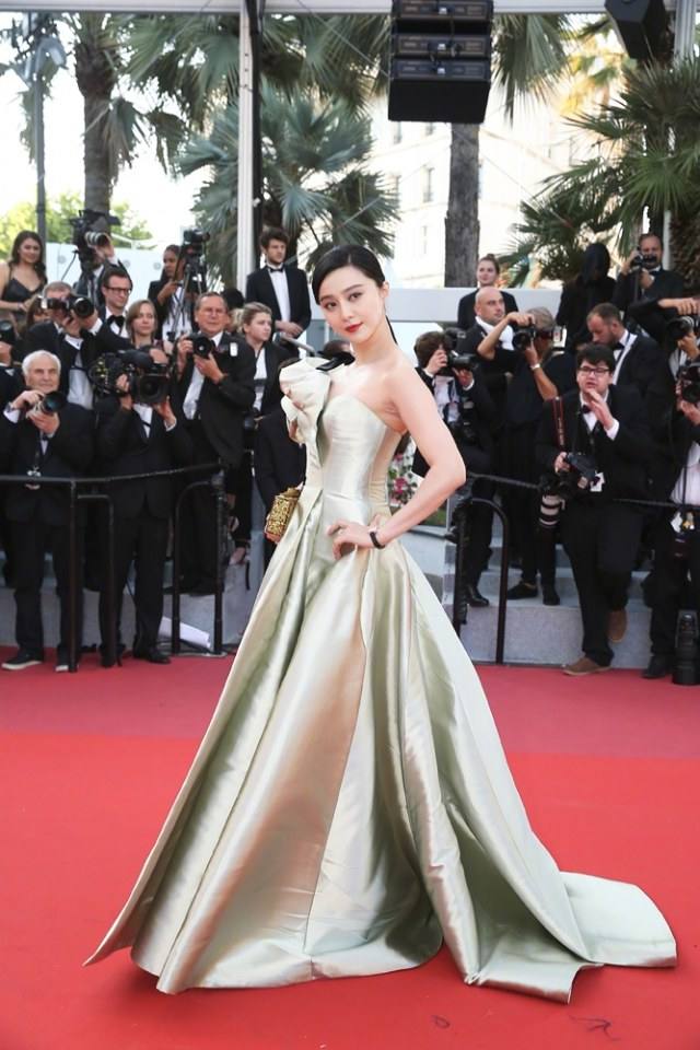 Fan Bingbing ราชินีกุหลาบมาแล้ว!!! สวย เป๊ะ ปัง สุดๆ  Day2 @Cannes Film Festival 2018