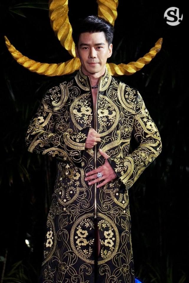 กำปั้น โอ๊ววว