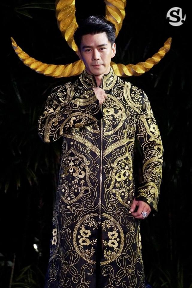 กำปั้น โอ๊ววว