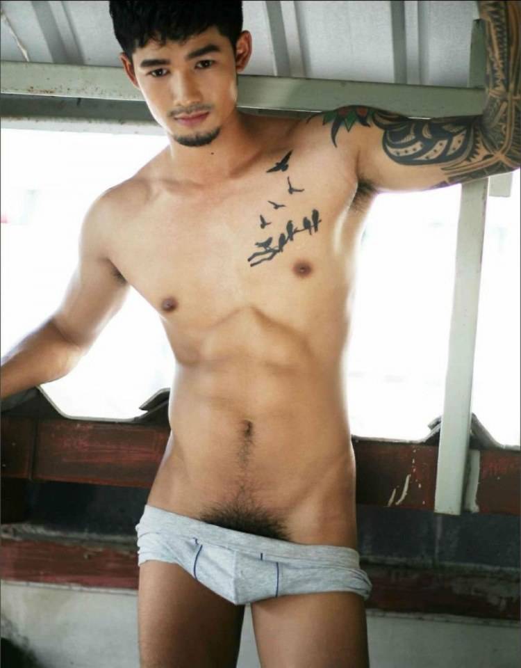 hot male 543 (18+)
