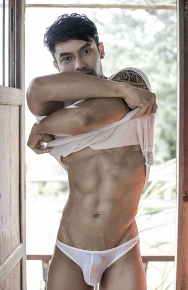 hot male 543 (18+)