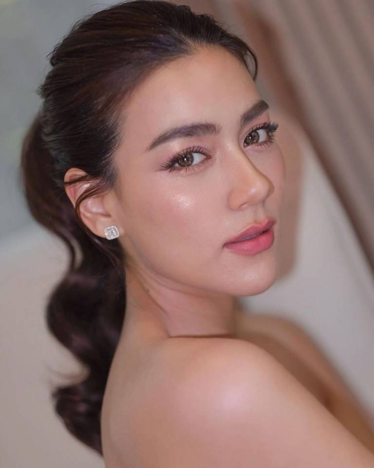 คิมมี่​ คิม​เบ​อร์ลี่​ เรื่อง สองเสน่ห์​หา