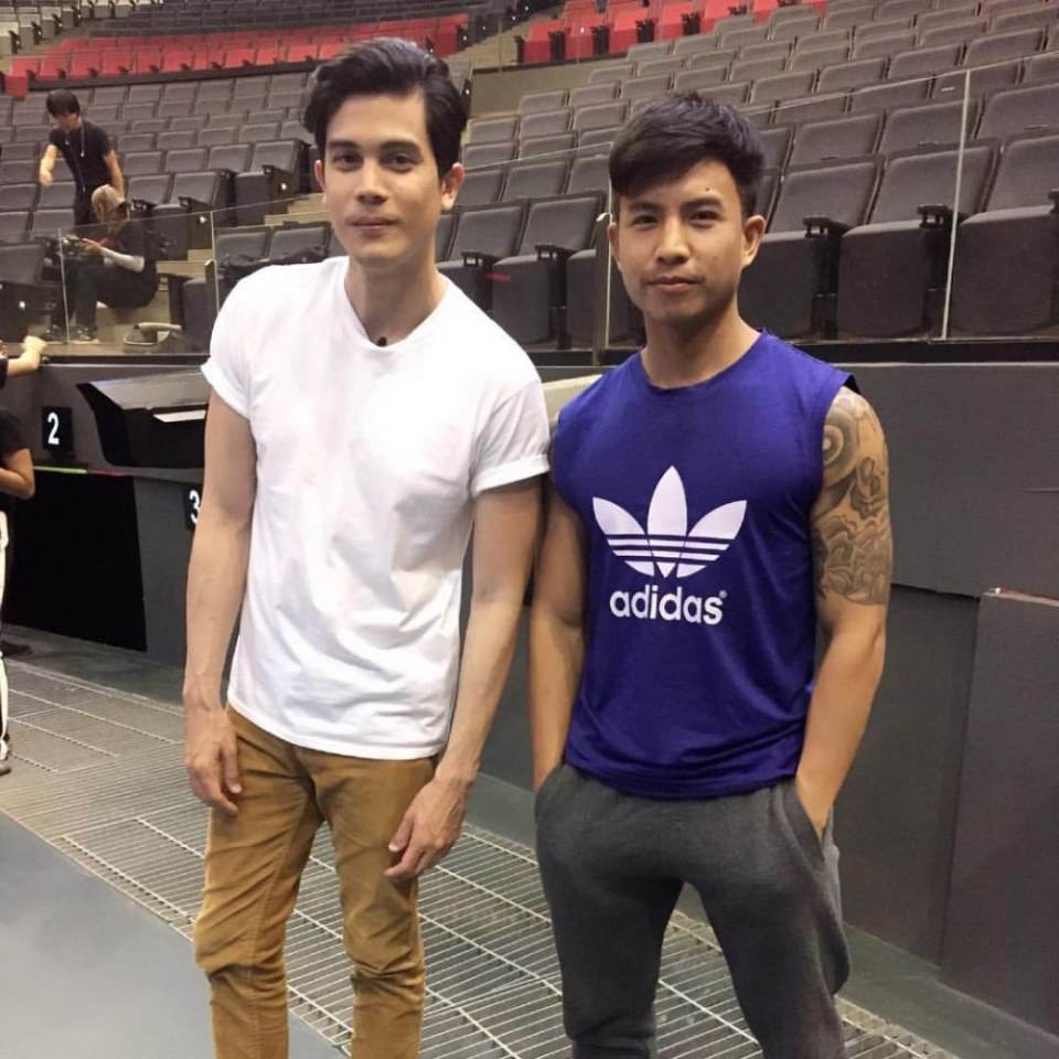 พ่อหนุ่มสักลายชอบจัง