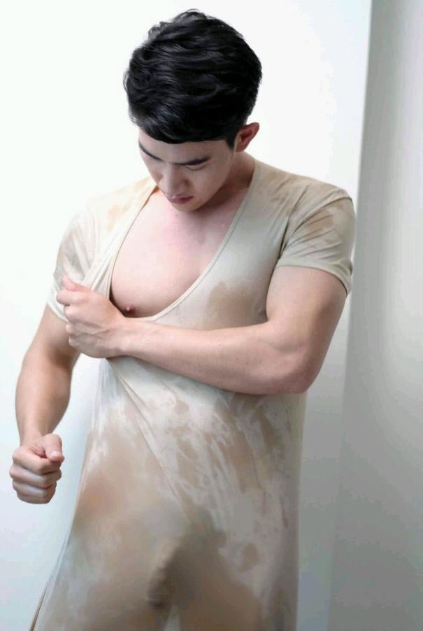 hot male 549 (18+)