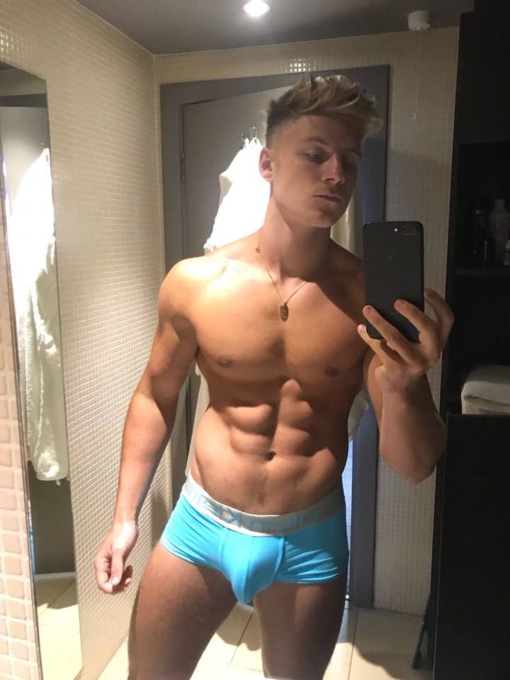 Sexy52