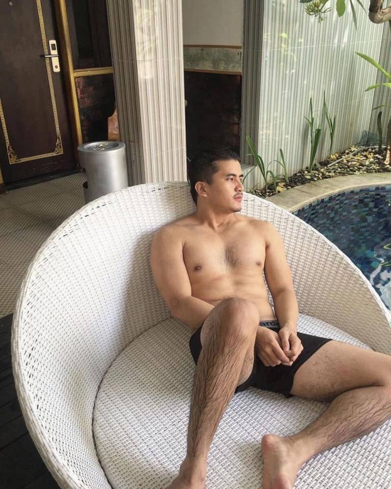 ยั่ววันหยุด