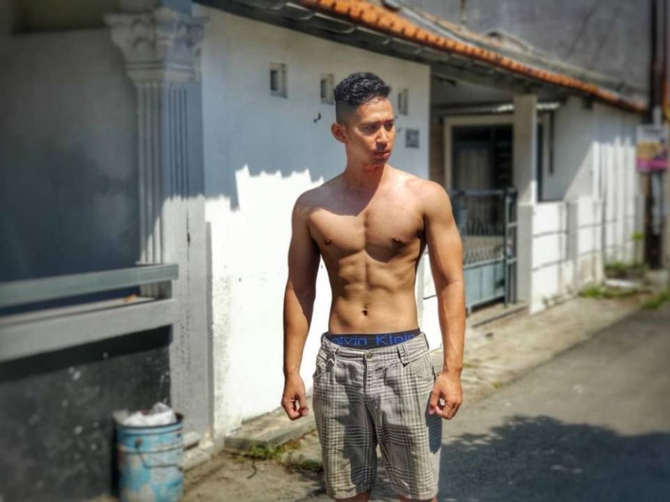 ยั่ววันหยุด