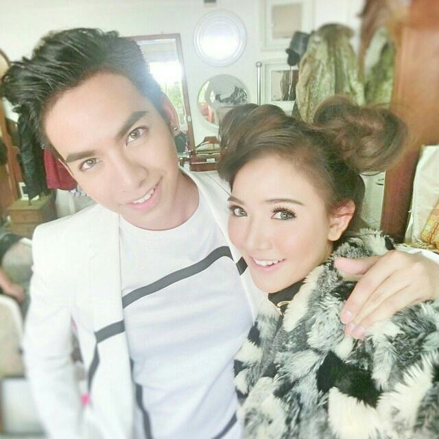 พี่ชายในวงการดารา