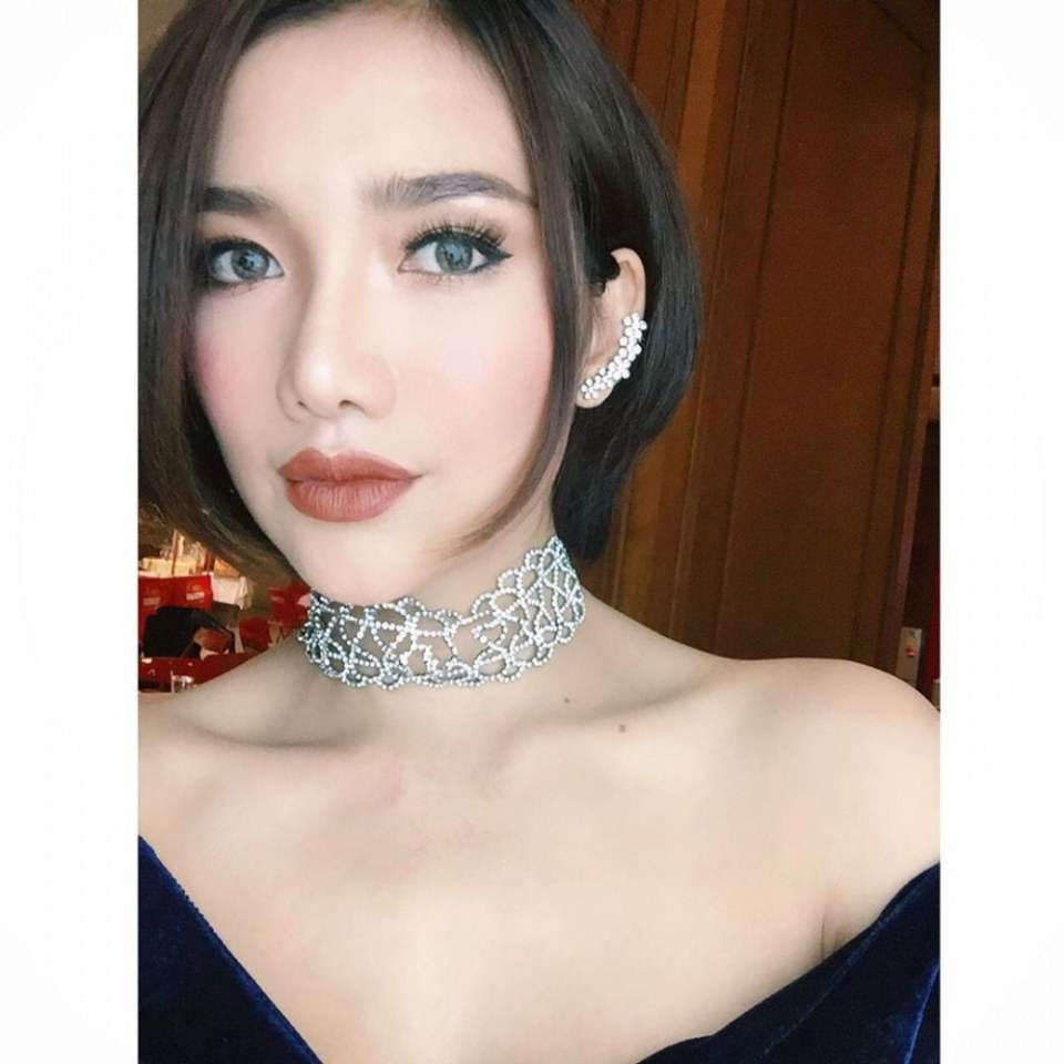 เปรี้ยว​ อนุสรา