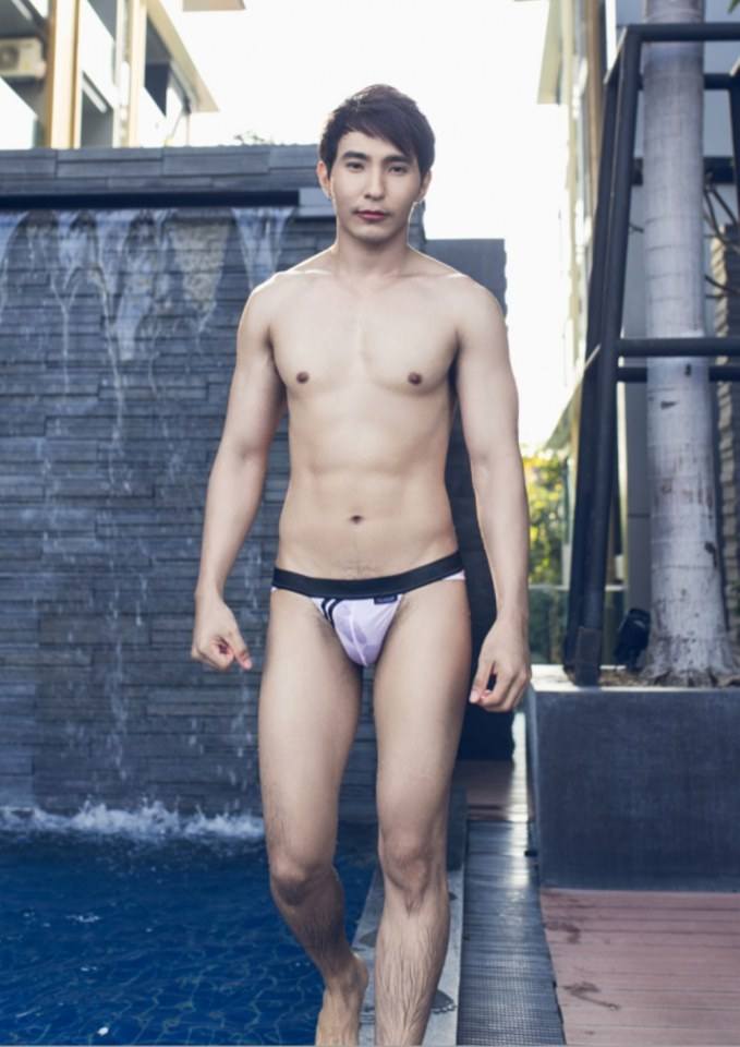 hot male 556 (18+)