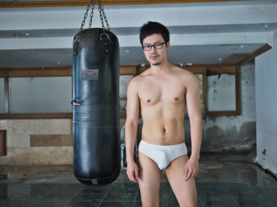 hot male 556 (18+)