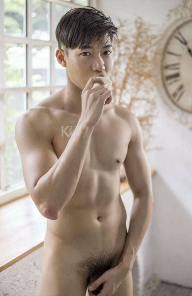 hot male 556 (18+)