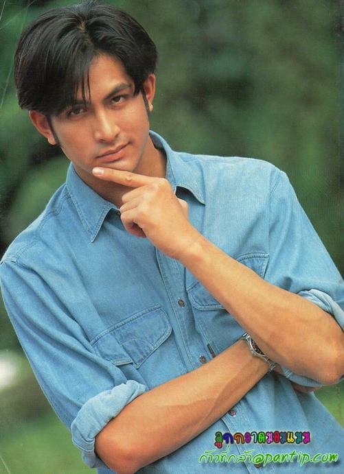 พีท ทองเจือ พระเอกเก่า
