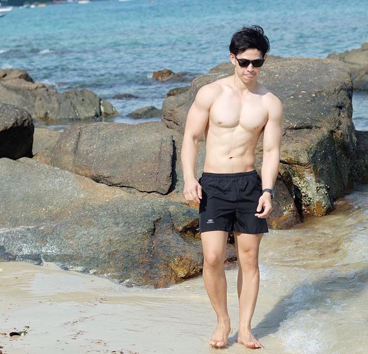 ไปทะเลกัน