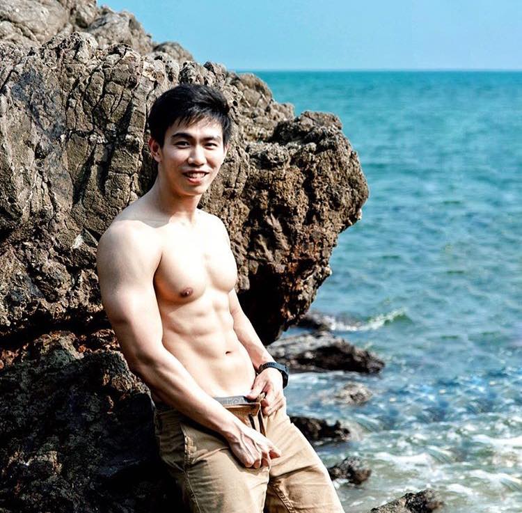ไปทะเลกัน