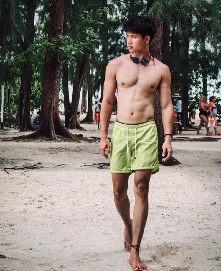 ไปทะเลกัน