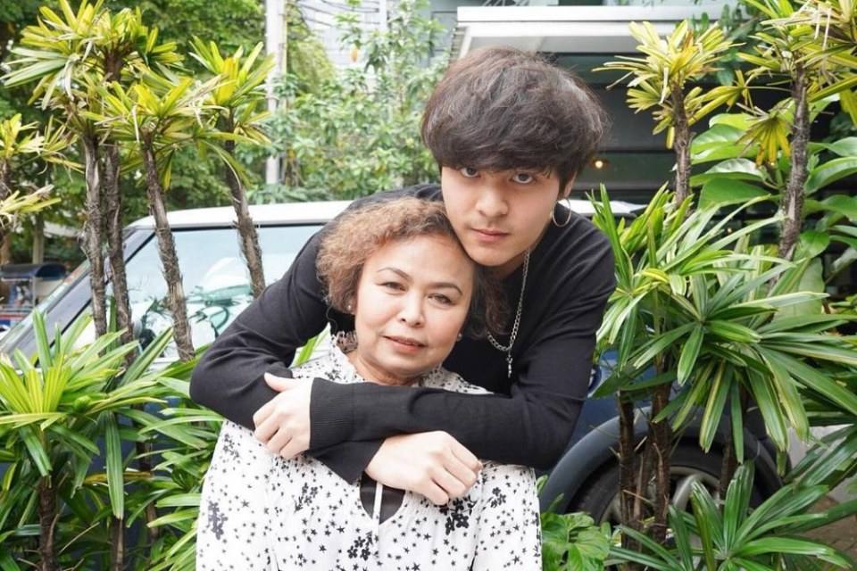 รวมลูกชายดาราในวงการบันเทิง