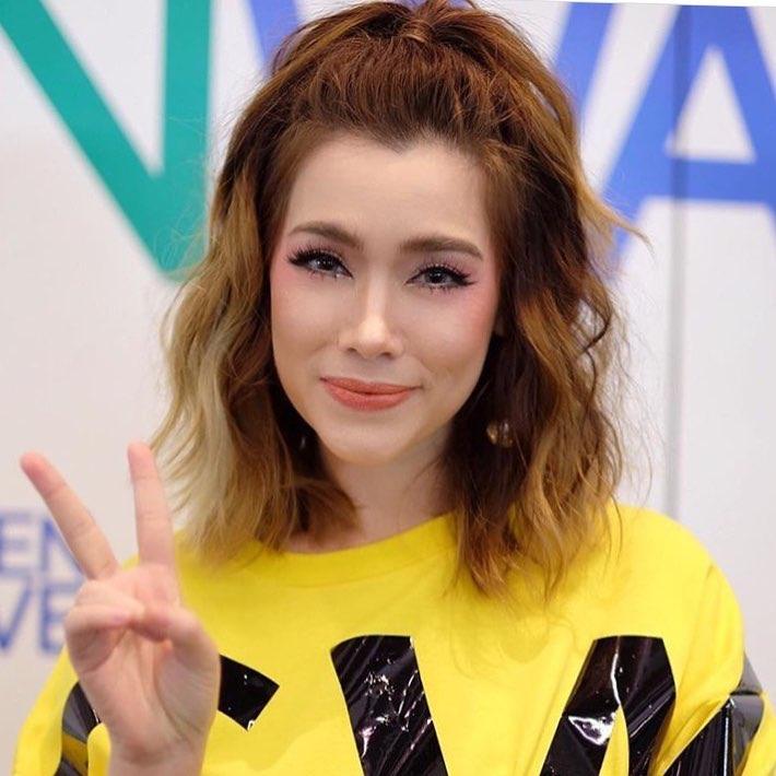 บัวชมพู ฟอร์ด ผลงานล่าสุดเรื่อง ดินเนื้อทอง ปี 2551