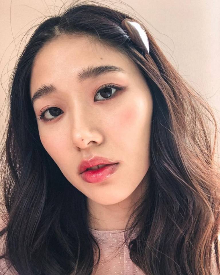 แก้ว จริญญา/วงFaye Fang Kaew