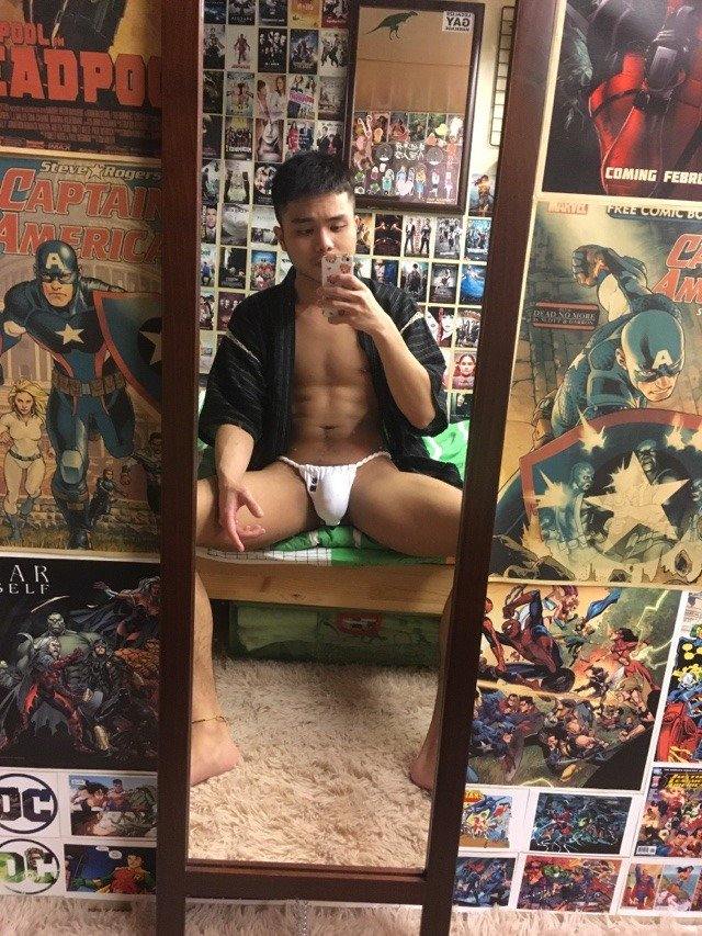 hot male 561 (18+)