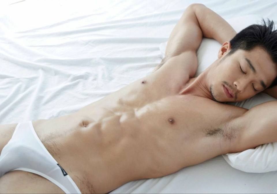 hot male 561 (18+)