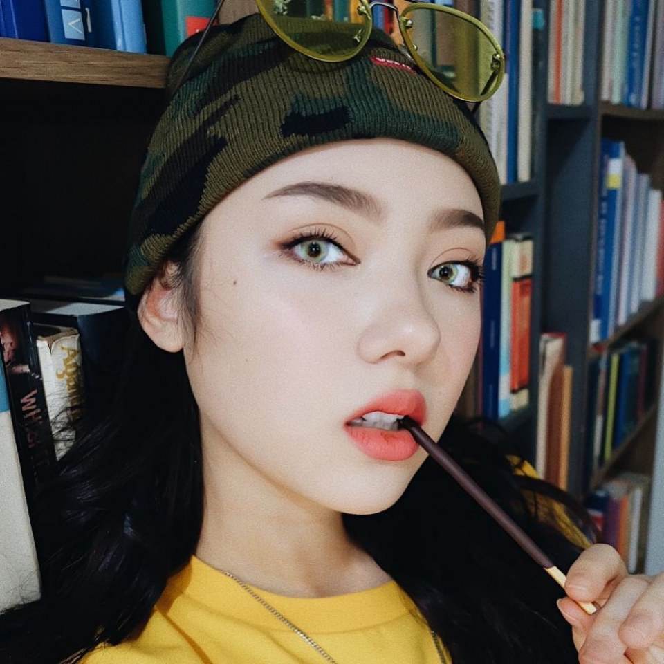 พลอยชมพู