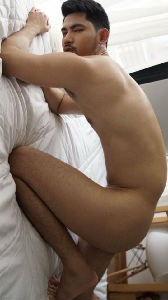 hot male 562 (18+)