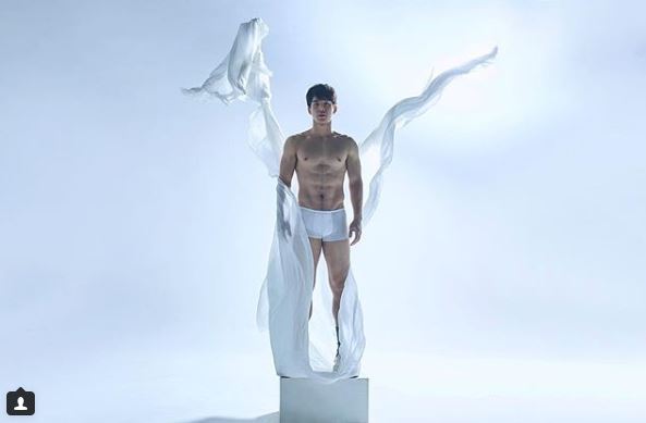 เอิร์ล ณนธภัคร หุ่นดีมาก เจ๊รักที่สุด