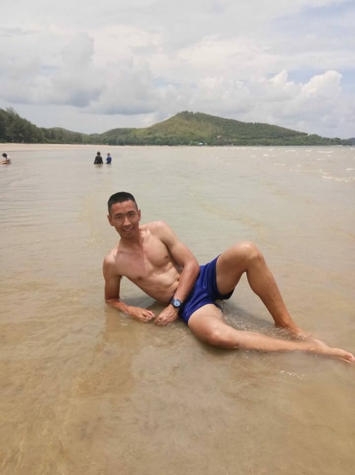 หนุ่มน้อย