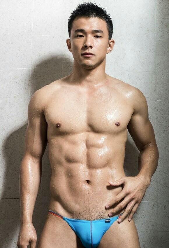 hot male 565 (18+)