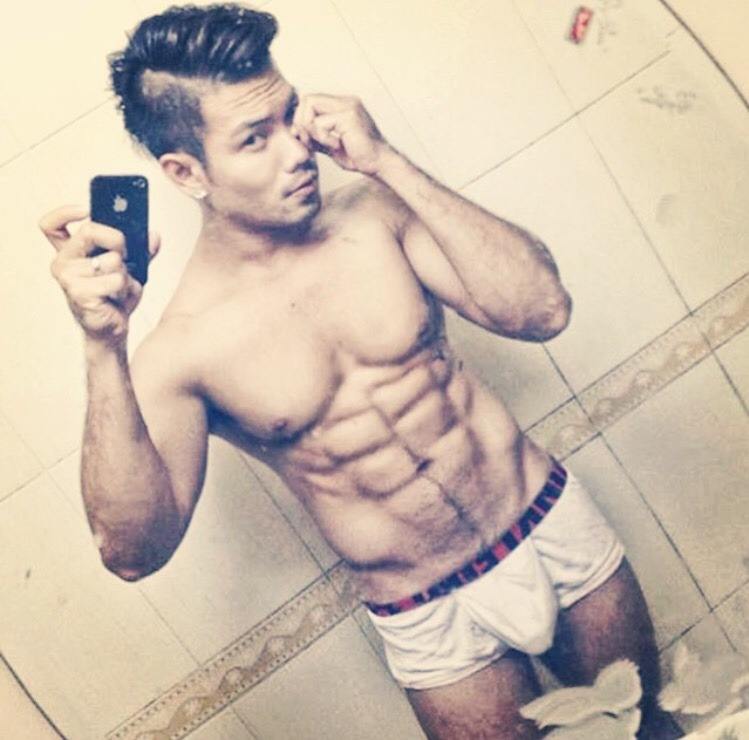hot male 565 (18+)