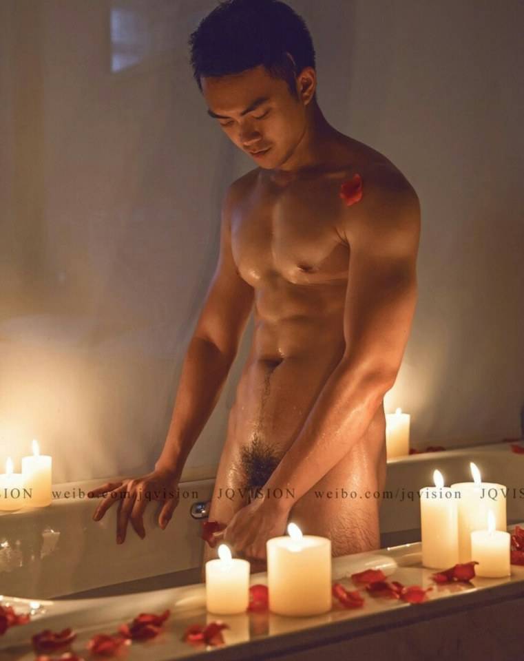 hot male 565 (18+)