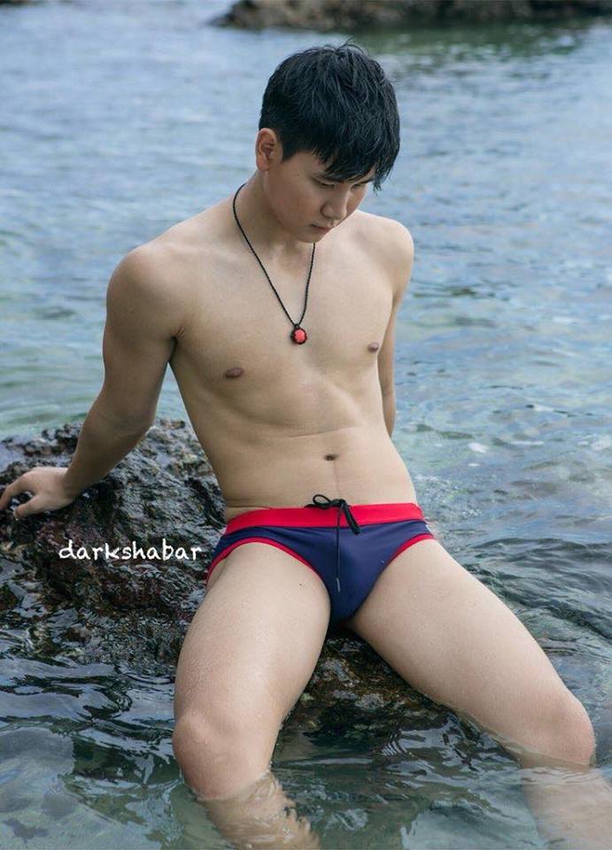 ถอดโชว์เรือนร่าง 2160