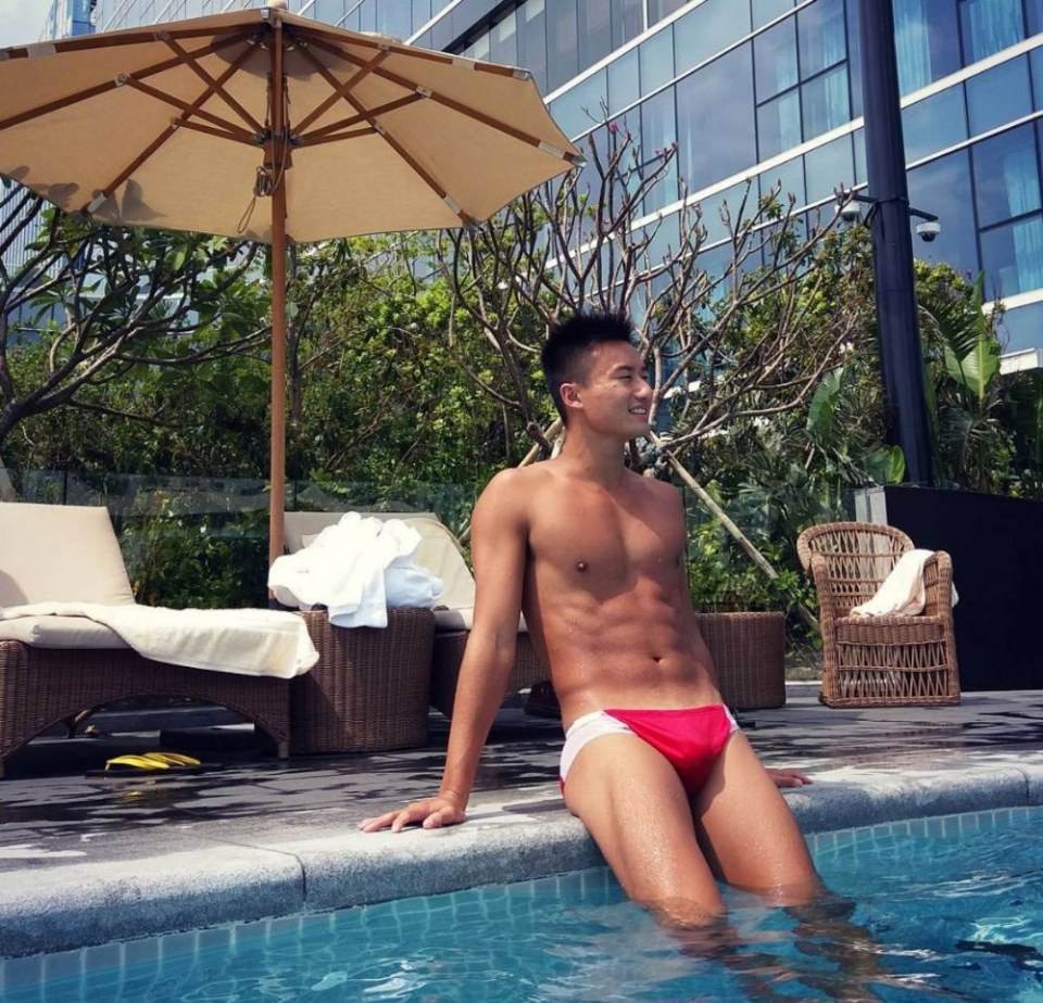 Hot guy in underwear 329