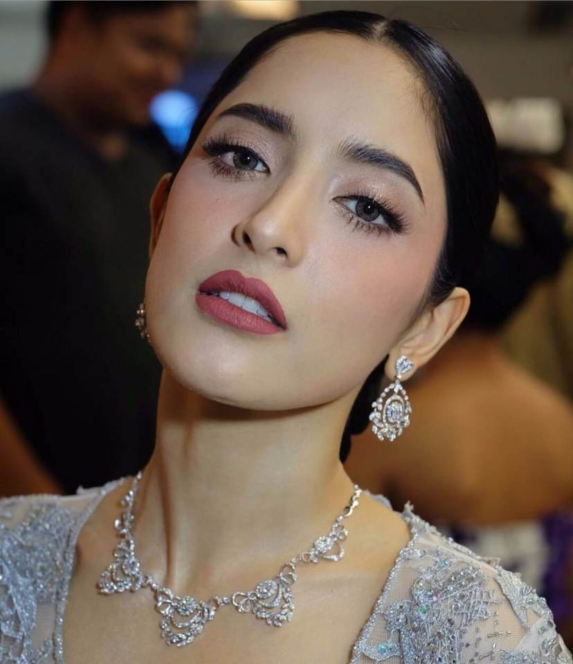 พิ้งกี้ สาวิกา เรื่อง หลวงพี่เท่ง 141 ล้านบาท