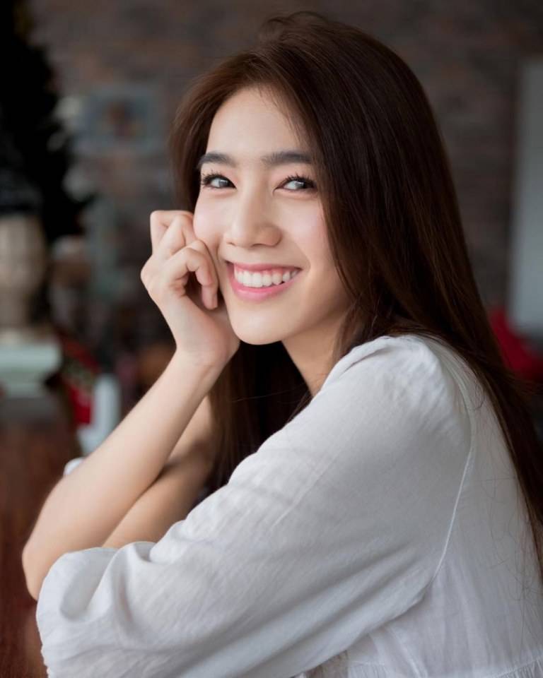 แพรว ขวัญฤทัย เรื่อง น้องใหม่ร้ายบริสุทธิ์