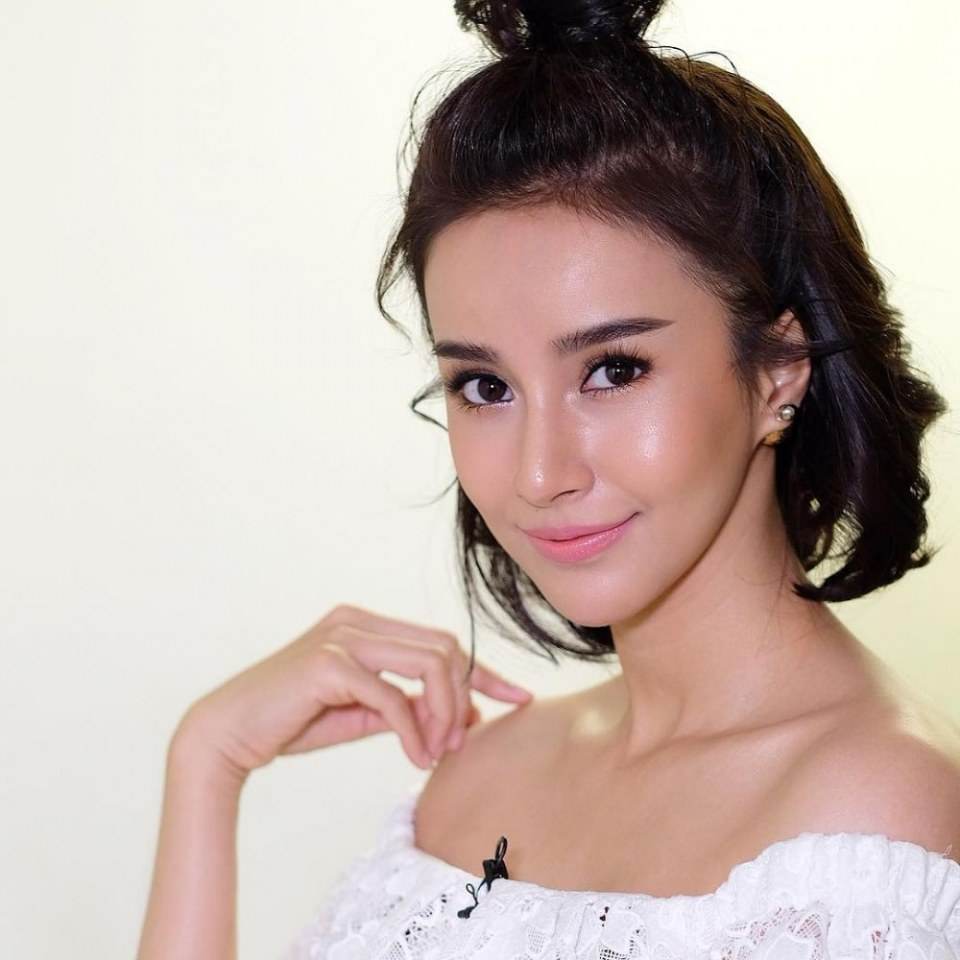 น้ำฝน พัชรินทร์ เรื่อง เจ้าสาวบ้านไร่