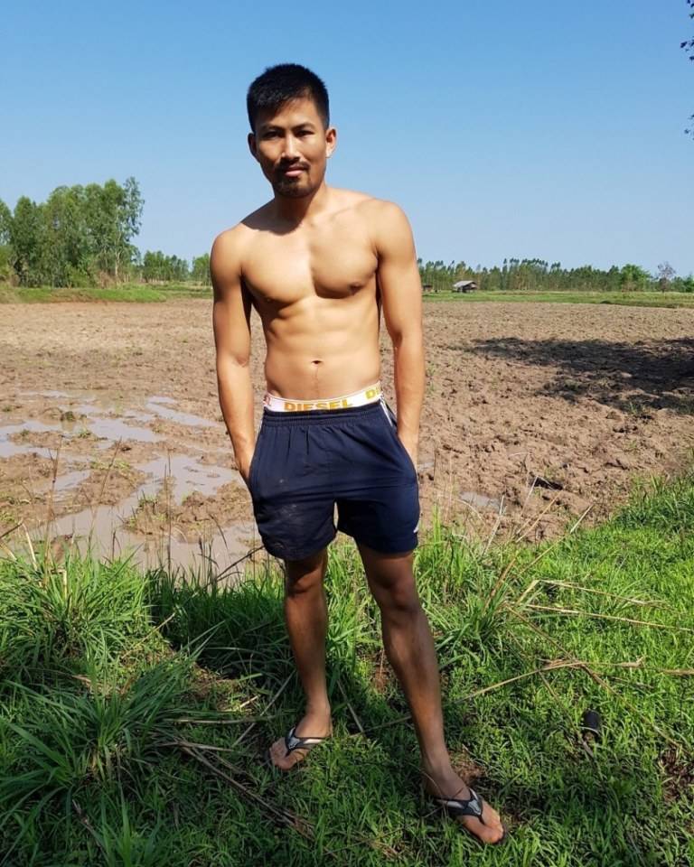 ผู้บ่าวไทยบ้าน