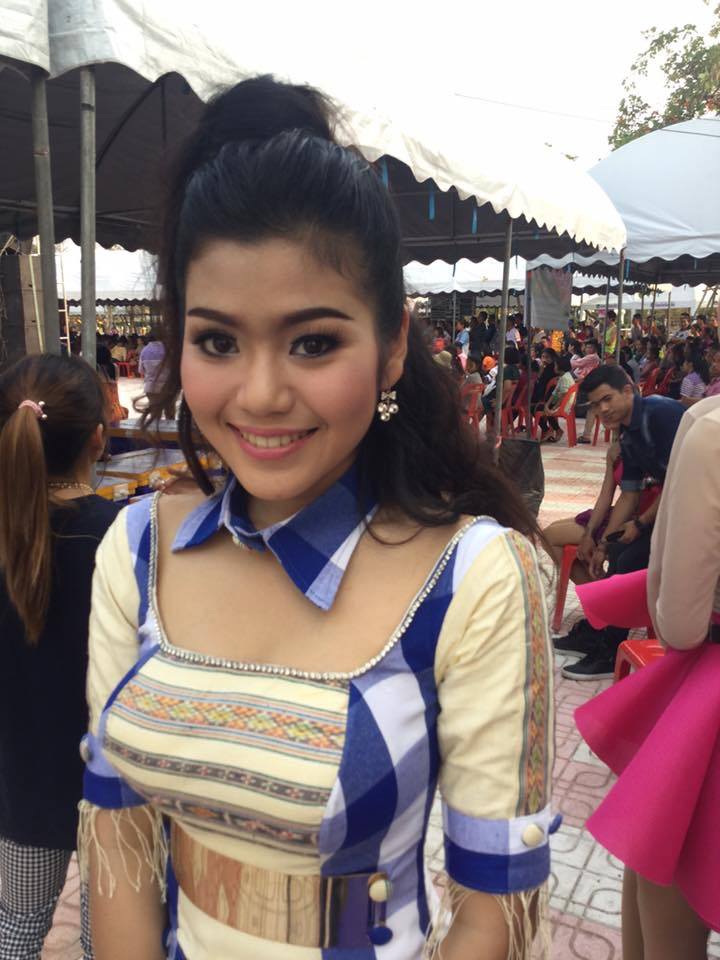 รวมดาวสาวอีสานคนดัง