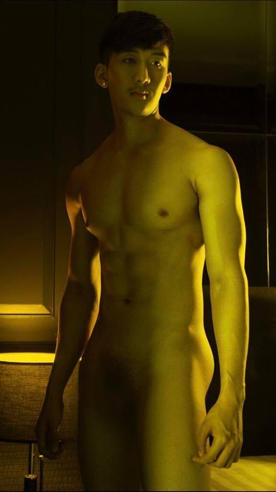 หนุ่มหล่อขึ้นปก 48