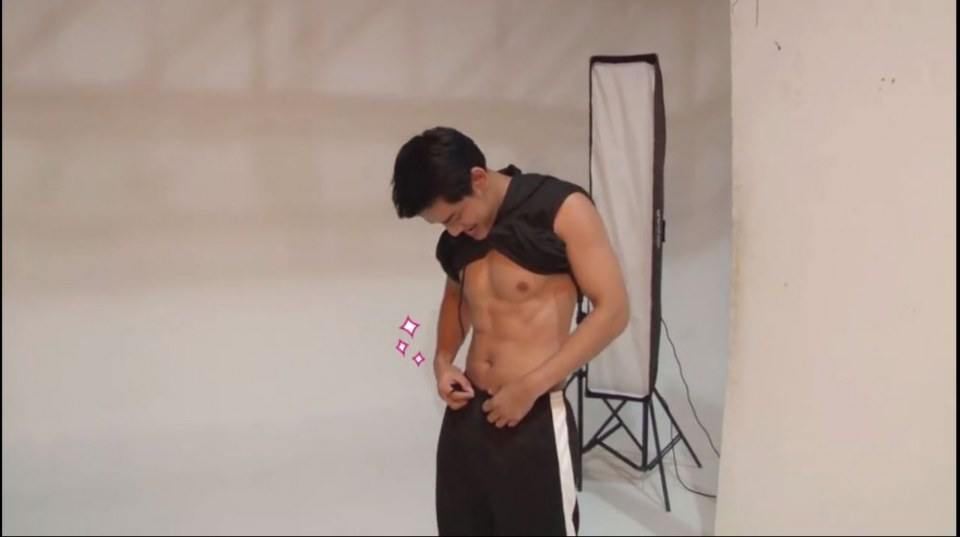 แชบเกินห้ามใจบ่ให้ฮัก