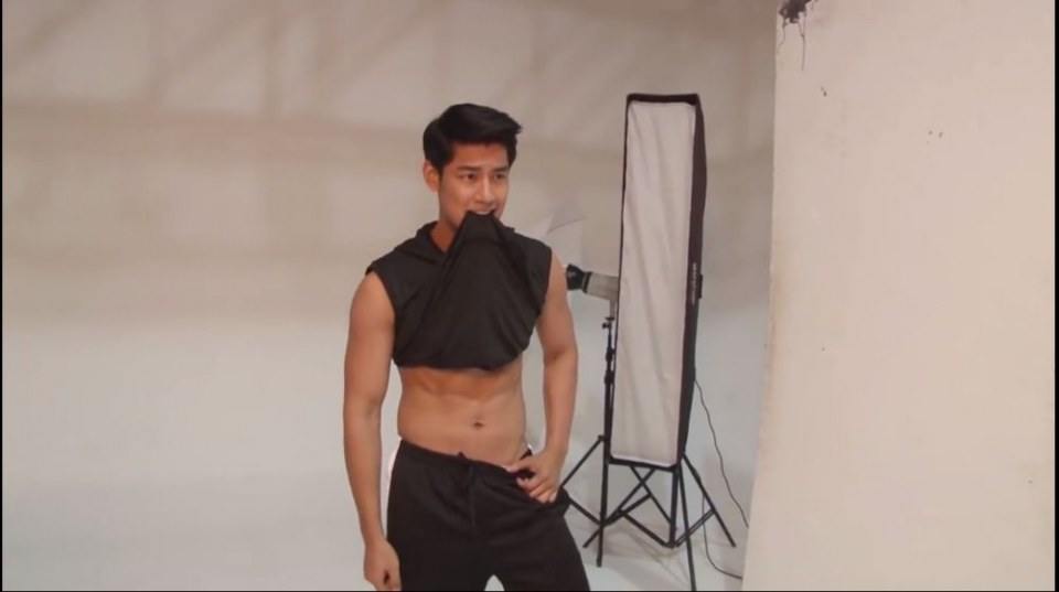 แชบเกินห้ามใจบ่ให้ฮัก