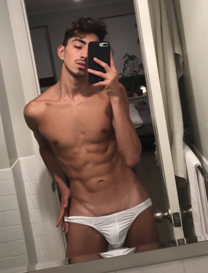 hot male 576 (18+)